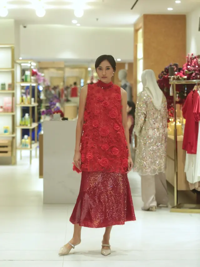 Perayaan Kekuatan Perempuan dalam Koleksi Festive 2024 Lace by Artkea x Dian Muljadi