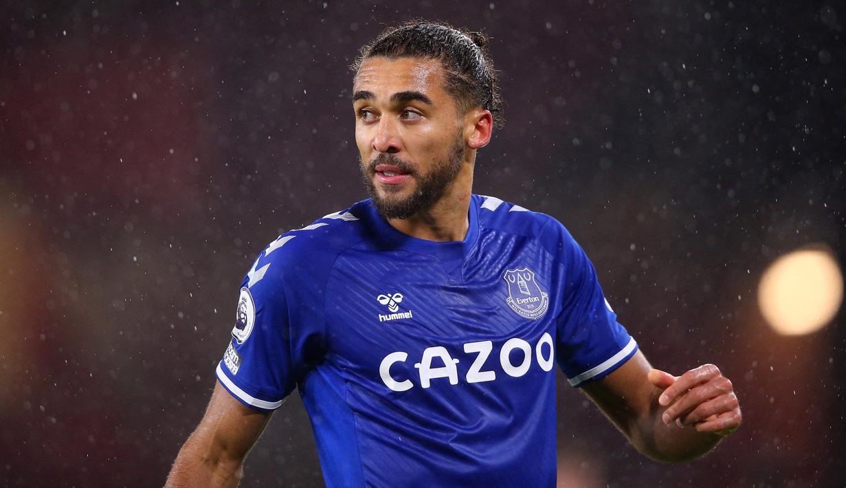Dominic Calvert-Lewin menjadi salah satu prospek paling cemerlang di Liga Inggris maupun sebagai opsi pengganti Aubameyang. Musim lalu, ia mampu mencetak 16 gol dan mengukuhkan namanya sebagai salah satu striker top bersama Everton.  (AFP/Pool/Alex Livesey)