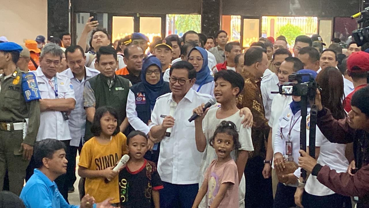 VIDEO: Penampakan Banjir Jakarta, Korban Tagih Janji Pramono Rano Relokasi Ke Rusun "Warga Sudah Capek!"