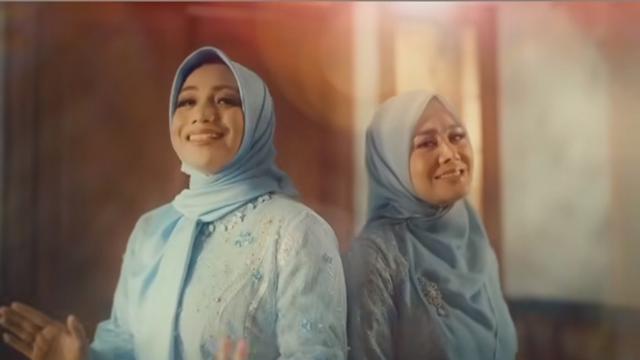 Cici Paramida dan Siti KDI