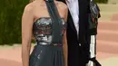 Gigi Hadid pun kesal dengan tingkah laku Joe Jonas yang seakan-akan mengikuti gaya fesyen kekasihnya, Zayn Malik. (AFP/Bintang.com)