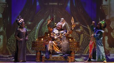 Pentas Slamet Rahardjo bersama Teater Koma di Goro-Goro Mahabarata 2