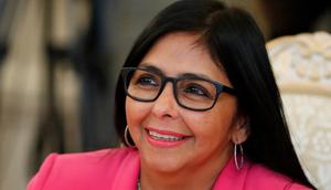 Delcy Rodriguez yang sebelumnya menjabat sebagai wakil presiden kini dilantik sebagai presiden sementara pasca penangkapan Nicolas Maduro oleh Amerika Serikat. (Dok. AP/Pavel Golovkin)