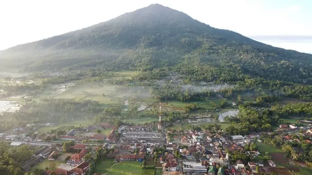 Gunung Pulosari di Banten menyuguhkan pemandangan yang indah @rahmatullah.hm