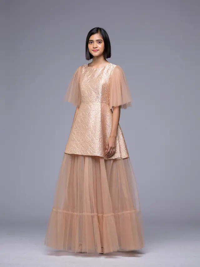 Long Dress Brokat Warna Nude