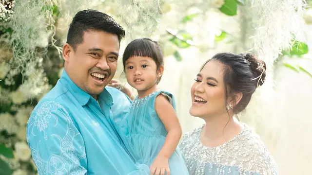 Kahiyang Ayu dan keluarga. (Foto: Diera Bachir dari Instagram @dierabachir)