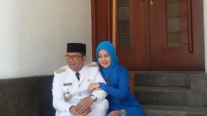 10 Potret Bukti Kemesraan Ridwan Kamil dan Si Cinta