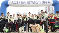 Tim Patroli Anjing Korea Terima Penghargaan karena Menyelamatkan Difabel yang Hilang
