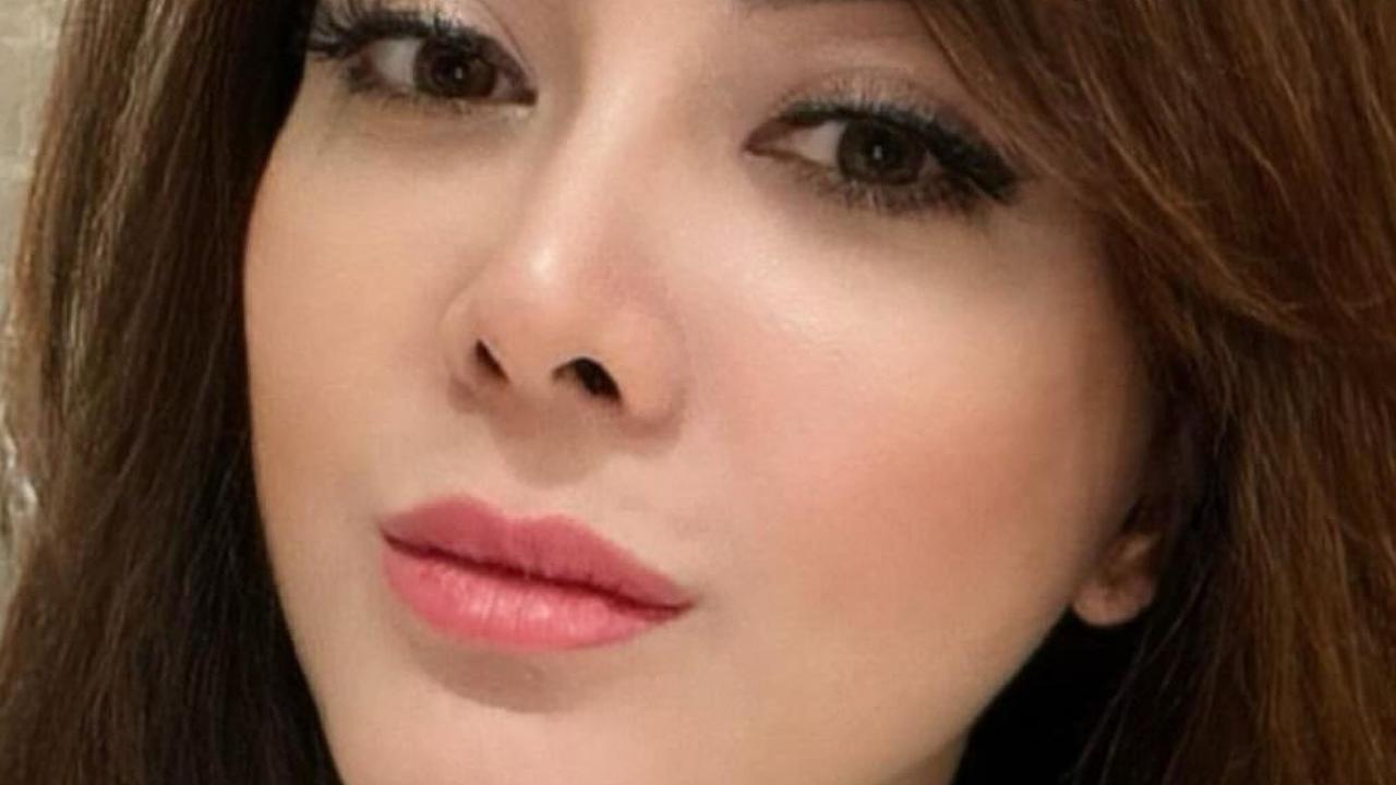 Foto-foto Terbaru Dhena Devanka Usai Jalani Oplas di Korea Selatan, Penampilannya Disebut Makin 'Cetar