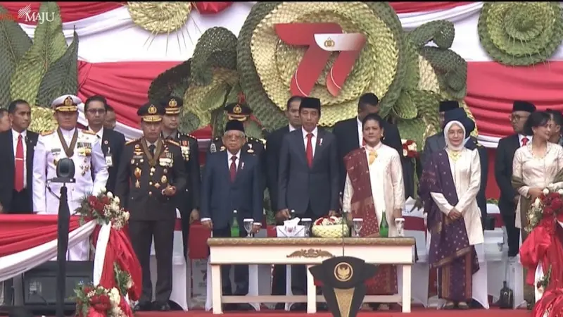 Presiden Joko  Widodo (Jokowi) menjadi inspektur upacara saat Hari Ulang Tahun (HUT) Bhayangkara yang ke-77 di Stadion Utama Gelora Bung Karno (SUGBK) di Jakarta, Sabtu (1/7/2023) (Istimewa)