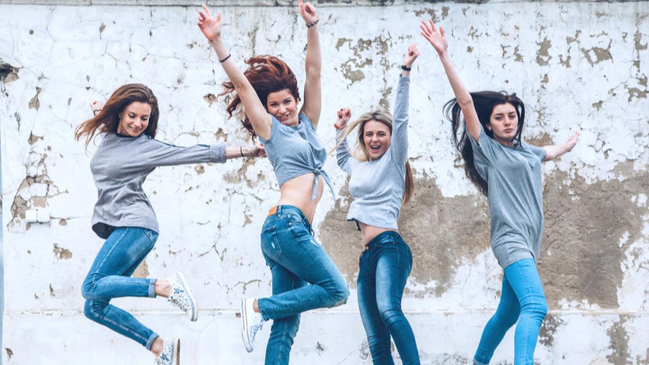 5 Rekomendasi Model Baju Crop Wanita yang Sedang Ngetren, Jadikan Penampilanmu Lebih Stylish