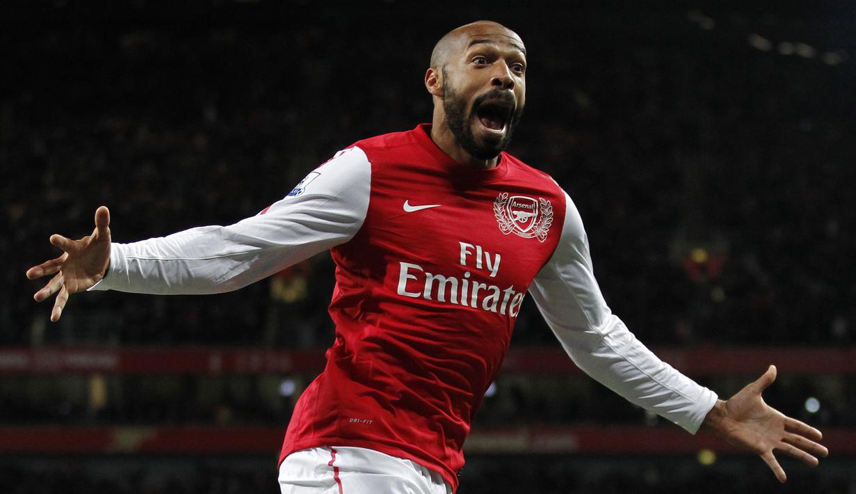 Thierry Henry (176 gol) - Pemain asal Prancis ini menjadi mesin gol bagi Arsenal di kompetisi Premier League. Selama berkarier di Premier League, Henry tercatat telah mencetak 176 gol dari 258 penampilannya. (AFP/Ian Kington)