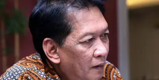 Rudy Sutopo  dilaporkan oleh Agus Wijayanto kepada pihak berwajib karena kasus penipuan. Mantan suami Andi Soraya ini mengatakan jika segala tuduhan yang diarahkan kepadanya tidak benar dan berkesan mengadu domba. (Nurwahyunan/Bintang.com)