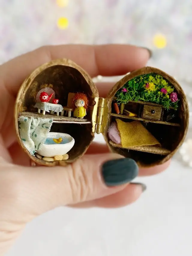 Diorama di Dalam Kulit Kacang
