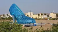 Unik, Gereja Ini Menyerupai Sepatu Kaca Cinderella