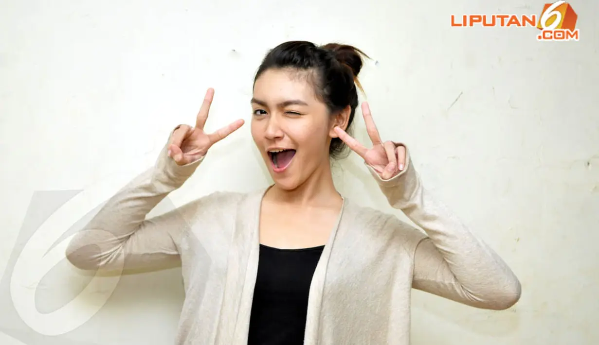 Melody mengawali karirnya pertama kali bermain di sinetron yang berjudul 'Dia Bukan Cinderella' saat itu dia berperan sebagai Amanda (Liputan6.com/Panji Diksana)