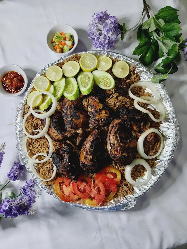 Tempat Makan Nasi Kebuli di Bandung Terpopuler