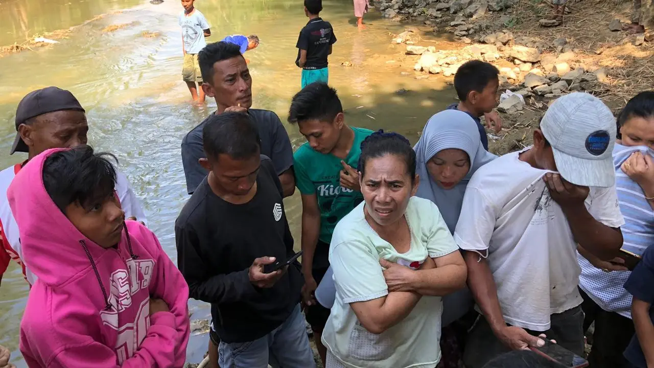 Temuan jasad bayi terlilit pakaian dalam wanita menggegerkan Kota Gorontalo. (Foto: Liputan6.com/Arfandi Ibrahim)