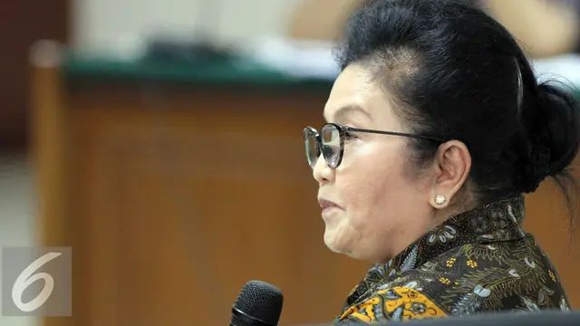 20150909- Eks Menkes Siti Fadilah Supari-Jakarta