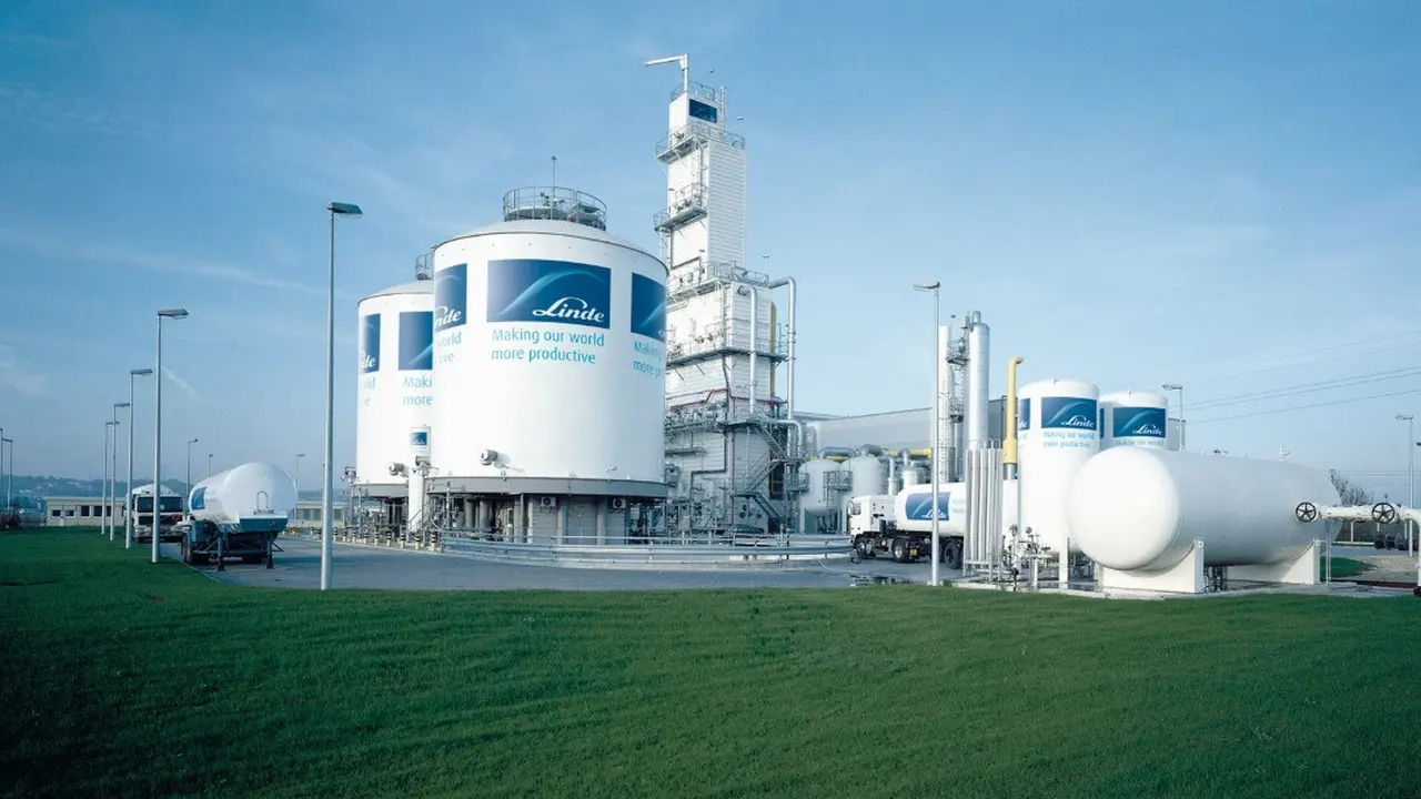 Linde Indonesia hari ini mengumumkan penandatanganan perjanjian kerja sama penyediaan pasokan gas industri dengan kemurnian tinggi untuk PT Freeport Indonesia