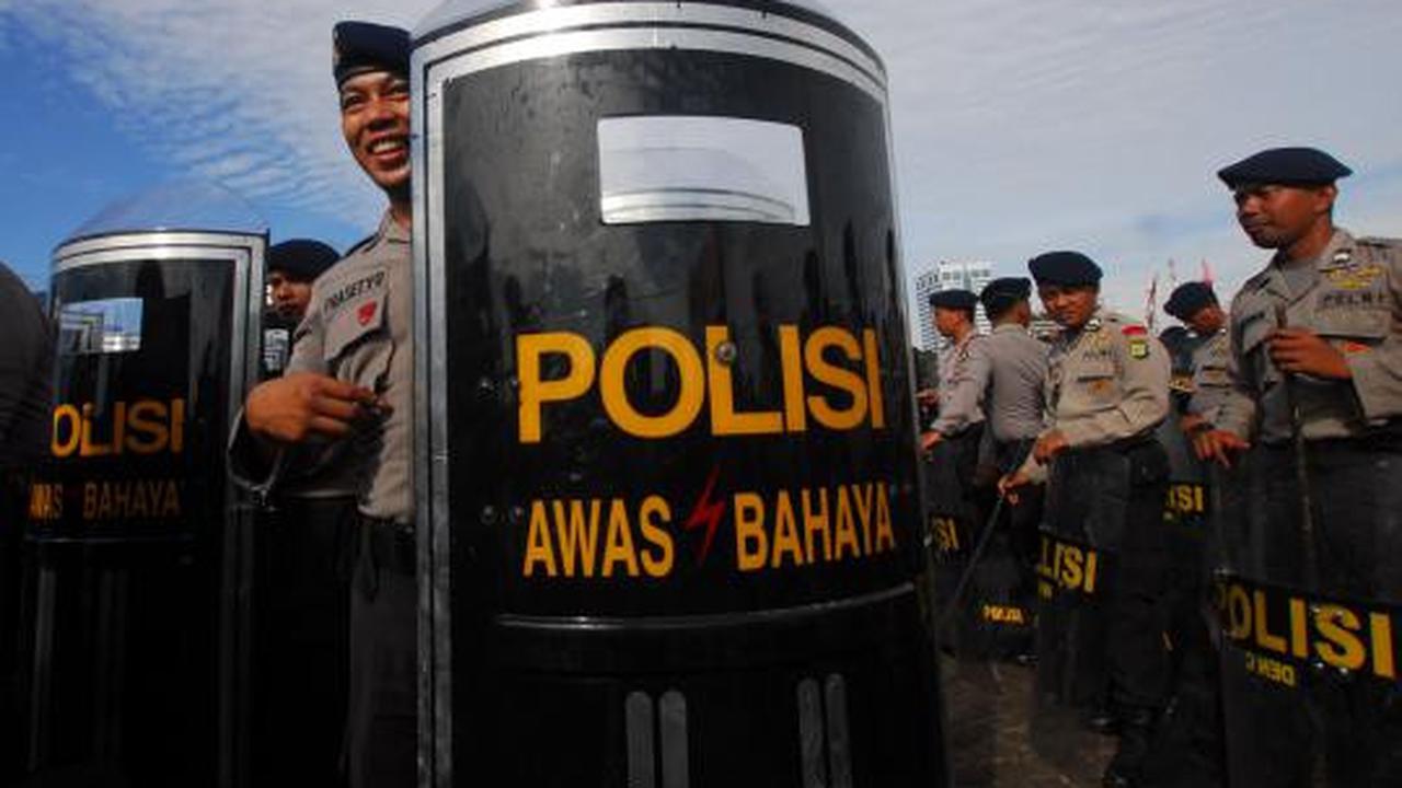 Apel gelar pasukan 'Operasi Lilin 2012' di Lapangan Monas