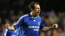 Chelsea. Arjen Robben diboyong Chelsea selama 3 musim, mulai 2004/2005 hingga 2006/2007. Ia sukses besar di Chelsea dengan meraih 2 trofi Premier League, 1 trofi Piala FA dan 2 trofi Piala Liga. Total bermain dalam 106 laga dengan torehan 19 gol dan 22 assists. (Foto: AFP/Chris Young)