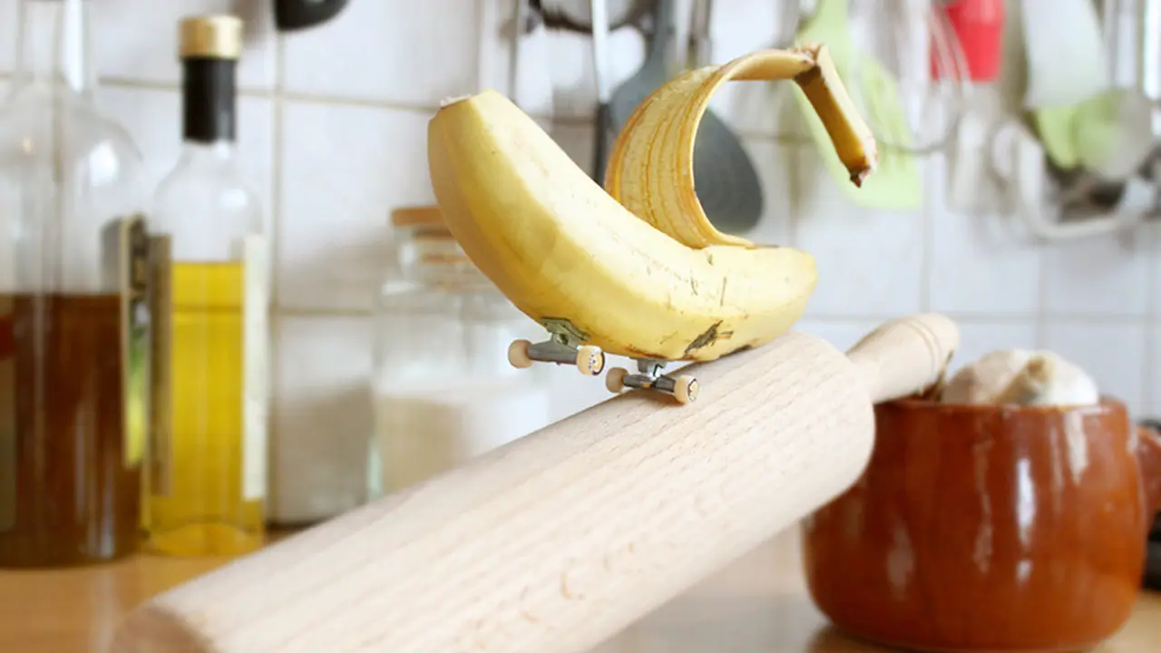 Buah dan Sayuran Bermain Skateboard?