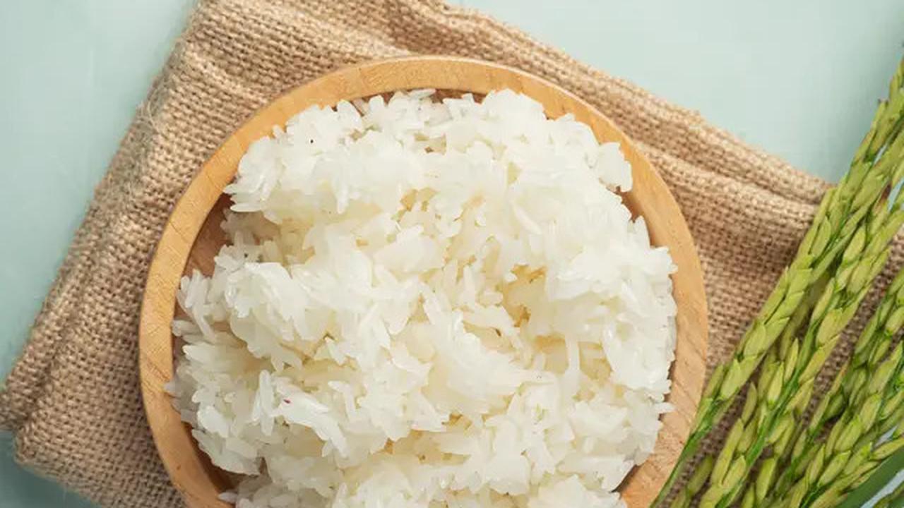Nasi Panas atau Dingin, Mana yang Lebih Baik untuk Kesehatan?