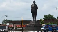 Patung Putra Sang Fajar, yang merupakan Presiden pertama RI, Ir Soekarno, kini menjadi ikon baru kota Blitar.