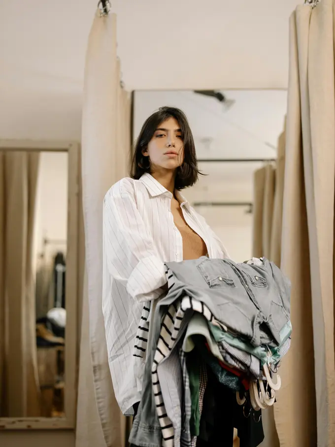 Mau Keluar Bingung Pakai Baju Apa? Ini Langkah yang Harus Kamu Dahulukan!