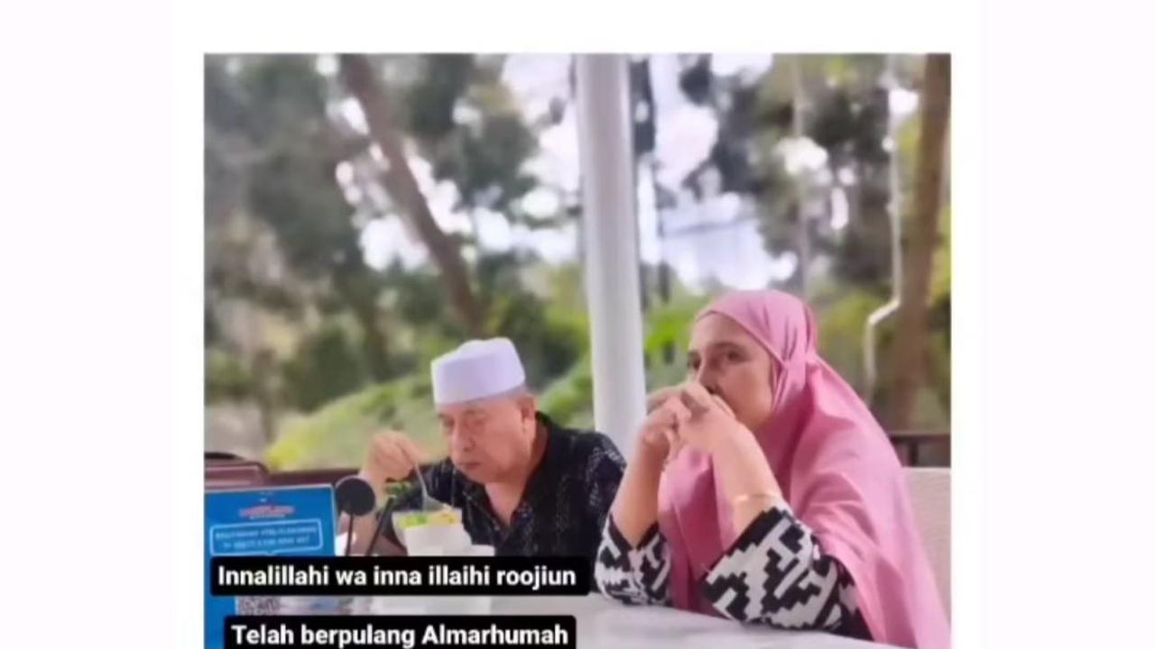 Sejumlah rekan artis dan public figure tanah air ikut menyampaikan duka atas kepergian istri Latief Sitepu.<br>