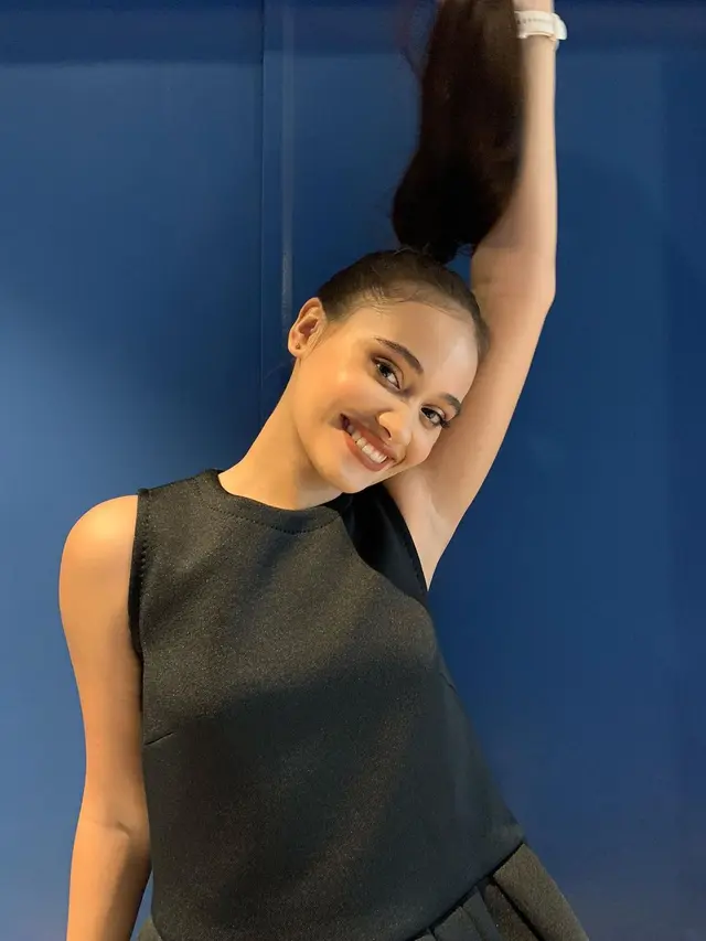Aurora Ribero tampil menawan dalam berbagai konsep pemotretan (Foto: Instagram auroraribero)