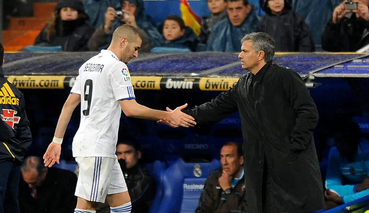 Jose Mourinho melatih Real Madrid tahun 2010-2013 dan mempersembahkan gelar La Liga 2011-2012. Setelah itu, Mourinho kembali lagi ke Chelsea dan meraih gelar juara Liga Inggris dan Piala Liga. (AFP/Dani Pozo)