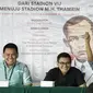 Sejarawan, JJ Rizal, saat berbicara dalam seminar "Dari Stadion VIJ menuju Stadion MH Thamrin" di Balai Kota, Jakarta, Jumat (15/2). Acara ini rangkaian dari Festival 125 Tahun MH Thamrin. (Bola.com/Yoppy Renato)