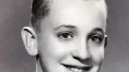 Paus Fransiskus lahir dengan nama Jorge Mario Bergoglio, pada 17 Desember 1936 di Flores, sebuah lingkungan di Buenos Aires, Argentina. Tampak dalam foto selebaran tak bertanggal yang diberikan oleh keluarga Bergoglio kepada Paus Fransiskus di masa mudanya. (AFP PHOTO/ Bergoglio family)