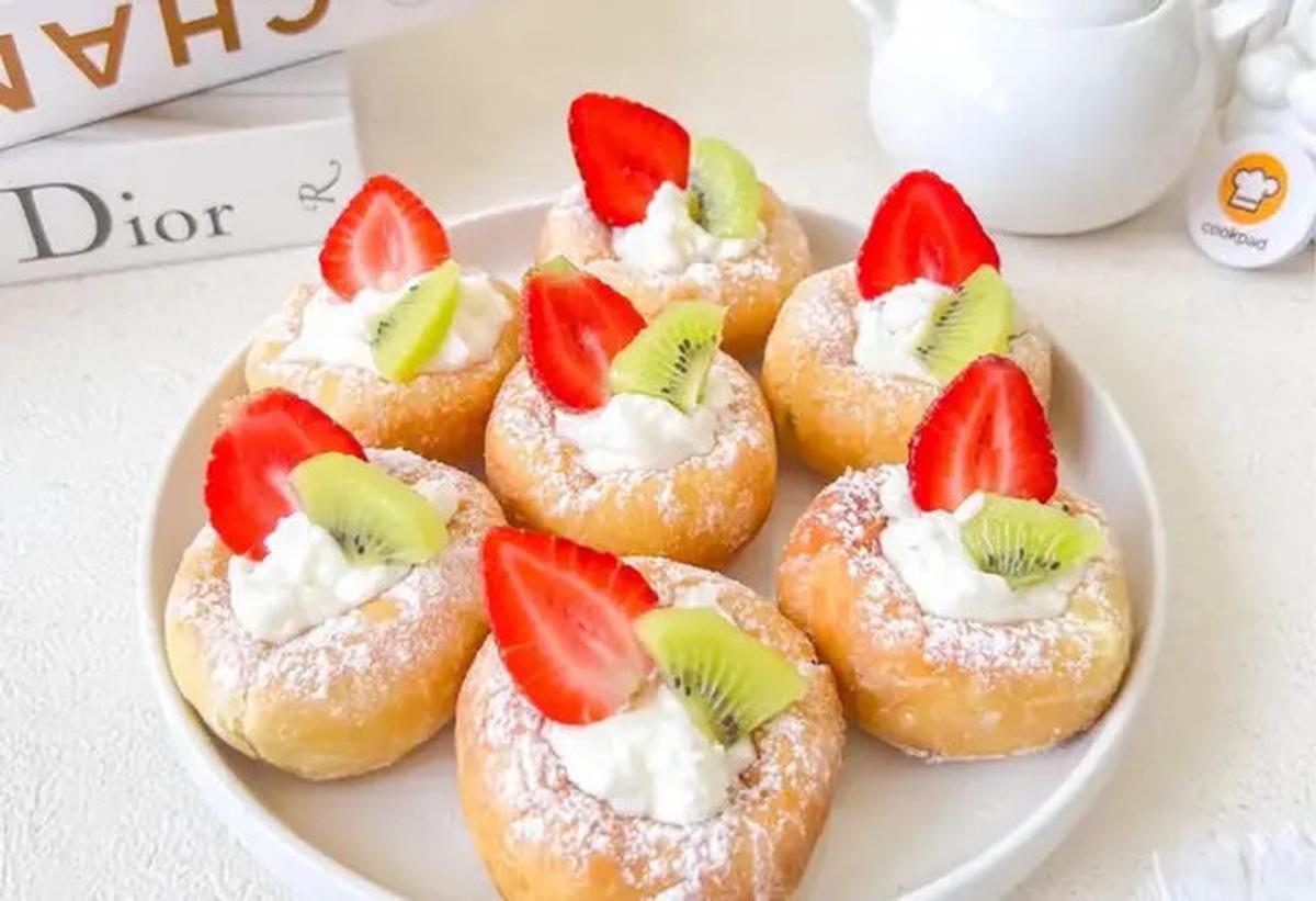 3 Resep Kreasi Donat Buah, Pakai Isian Pisang hingga Buah Naga
