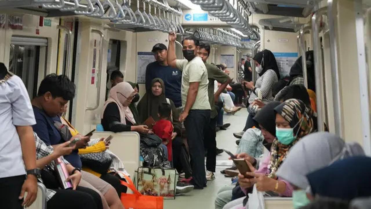 LRT Jabodebek Angkut 78 Ribu Penumpang  di HUT Ke-80 Kemerdekaan RI