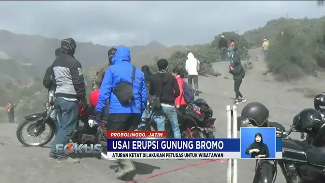 Meski aktivitas vulkanik Gunung Bromo menurun, wisatawan tetap belum boleh memasuki radius 1 kilometer dari kawah.