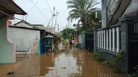 Banjir di Jalan Kartini Bekasi Timur, Warga Butuh Air Bersih