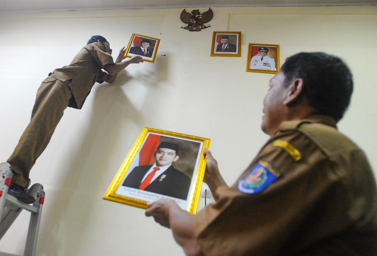 Murid sekolah pasang foto Presiden Prabowo di ruang kelas