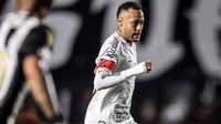 Neymar, dalam pertandingan Santos melawan&nbsp;Atletico-MG di Brasil Serie A Championship, Rabu (16-4-2025). (X @SantosFC)
