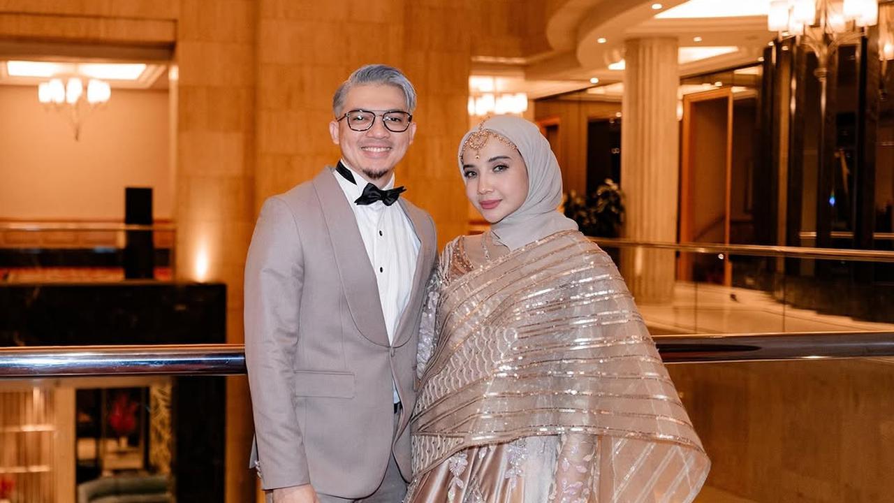 Potret Zaskia Sungkar dan Irwansyah Bawa Ukkasya dan Baby Humaira saat Kondangan
