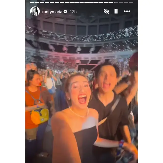 6 Potret Keseruan Tiga Pasangan Artis Nonton Konser Bruno Mars Hari Pertama