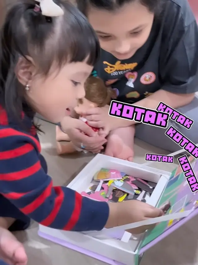 Arsy Hermansyah dan Ameena. [Foto: Instagram/queenarsy]