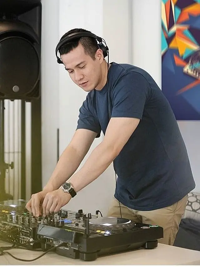 [Bintang] Herjunot Ali