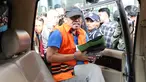 Staff Khusus Bupati Kudus, Agus Soeranto memasuki mobil tahanan usai pemeriksaan terkait dugaan suap pengisian jabatan perangkat daerah di lingkungan Pemkab Kudus, Gedung KPK, Jakarta, Sabtu (27/7/2019). KPK juga menetapkan Bupati Kudus, M Tamzil sebagai tersangka. (Liputan6.com/Helmi Fithriansyah)