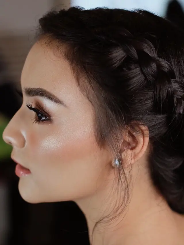 [Bintang] Dari Kasual Sampai Glamor, Intip 6 Gaya Rambut Citra Kirana yang Modern Kekinian