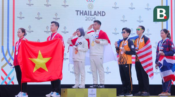 Kontingen Indonesia kembali menambah koleksi medali emas di SEA Games 2025 Thailand melalui cabang olahraga menembak. (Bola.com/Bagaskara Lazuardi)