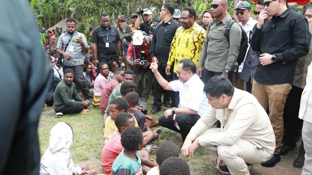 Mendagri dan Menteri PKP Sambangi Papua Pegunungan, Ikut Lestarikan Tradisi Bakar Batu