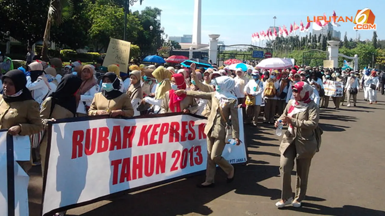 demo-bidan130819b.jpg
